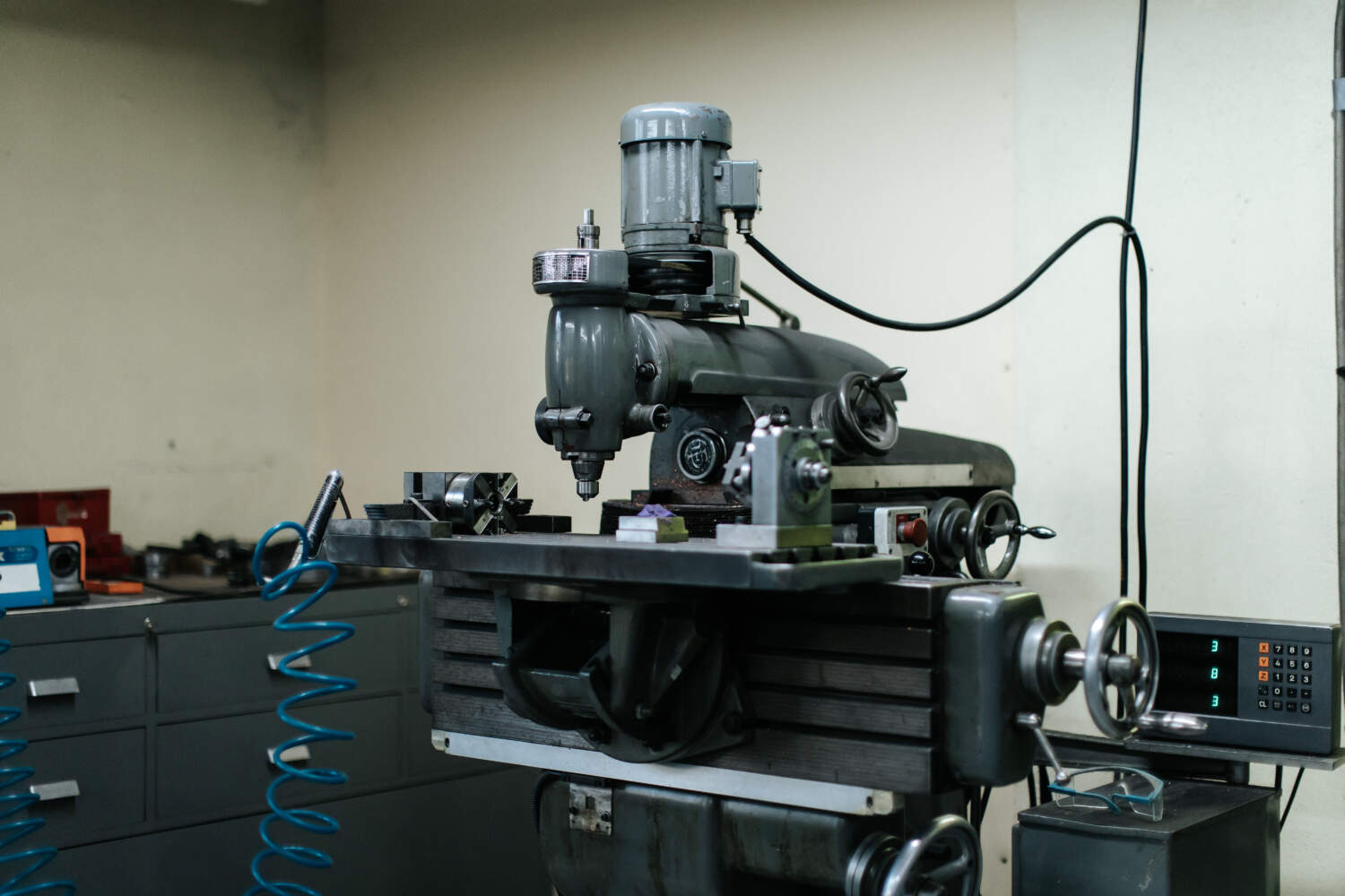 Fraiseuse DECKEL FP1 équipé EROWA ITS100