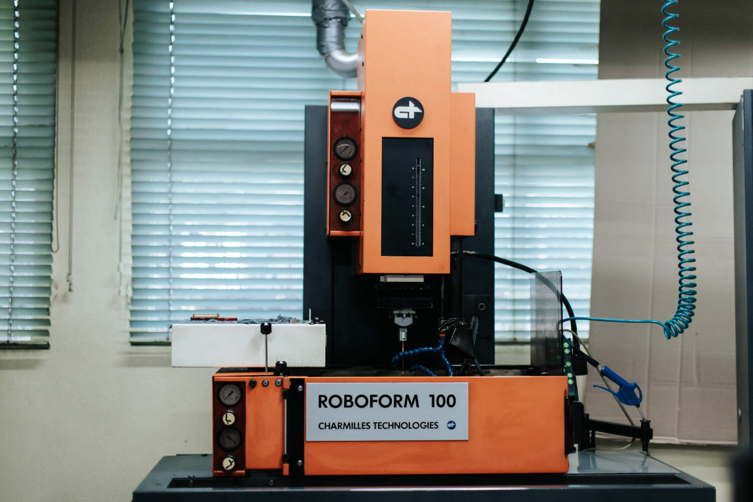 CHARMILLES ROBOFORM 100-1